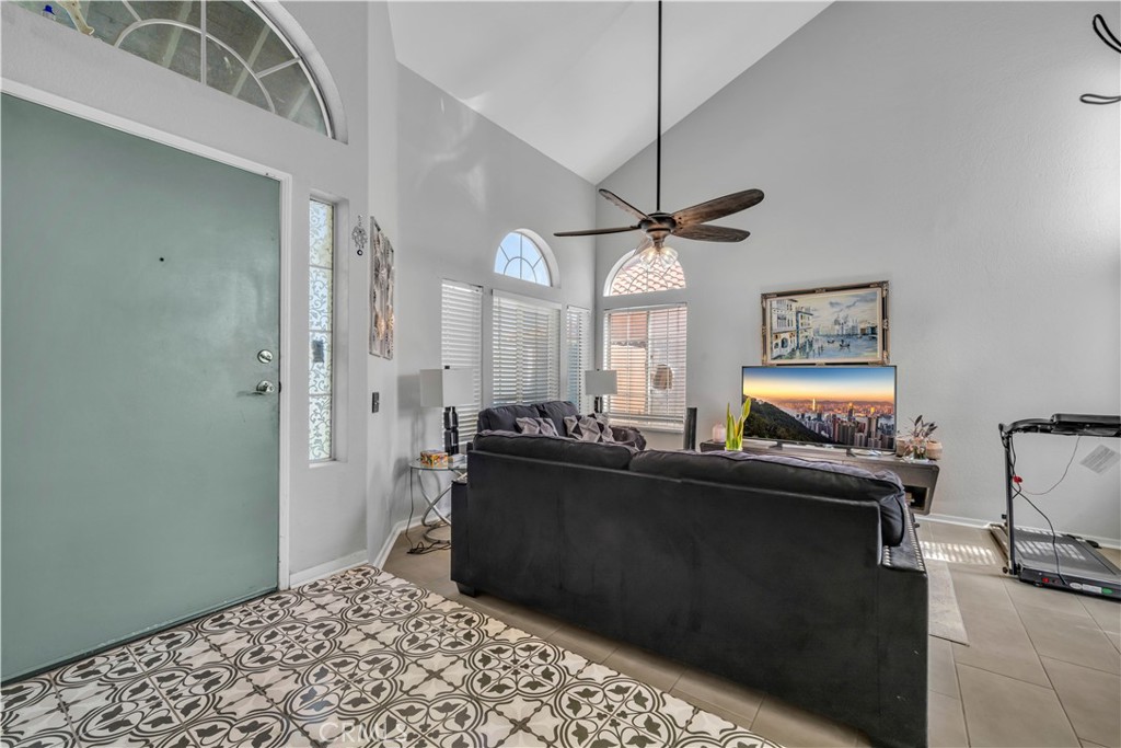 43903 5th Lancaster, CA 93535 - Photo 7 of 39