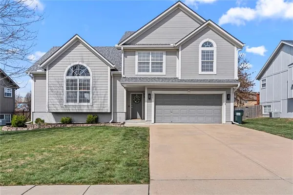 $339,000 | 504 East Acorn Street, Gardner, KS 66030