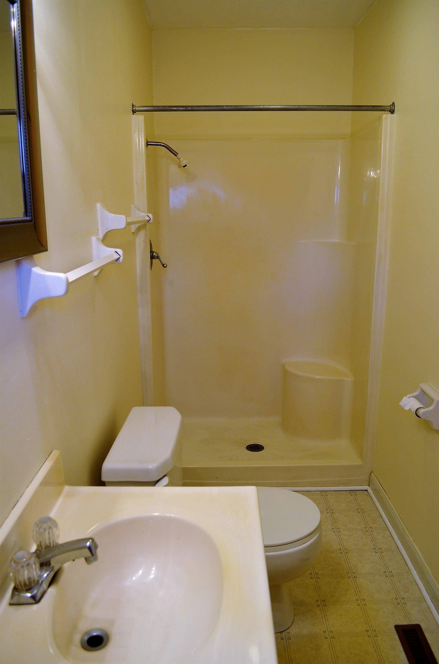 5562 Spring Creek Road Tullahoma, TN 37388 - Photo 13 of 18 Gallery Image 13