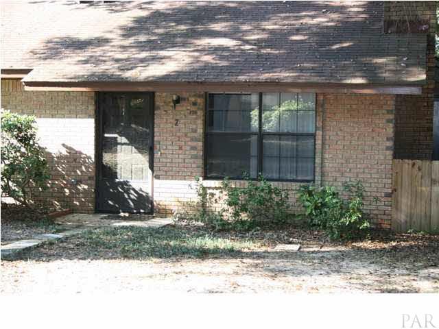 9345 Chisholm Road, Unit R2 Pensacola, FL 32514 - Photo 2 of 7