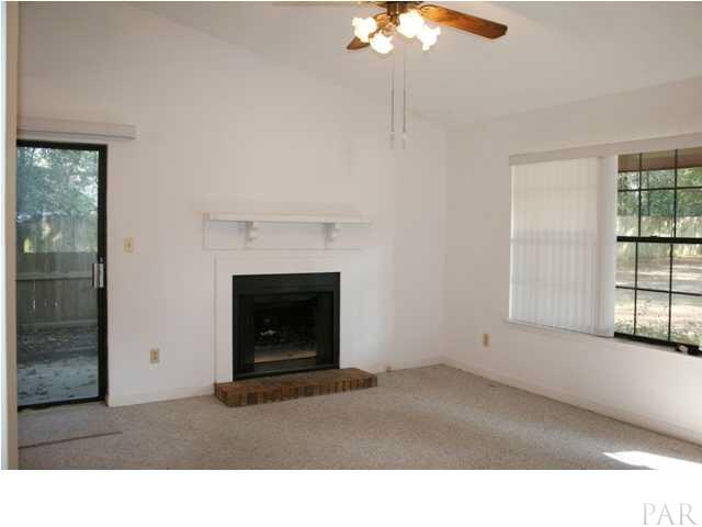 9345 Chisholm Road, Unit R2 Pensacola, FL 32514 - Photo 5 of 7