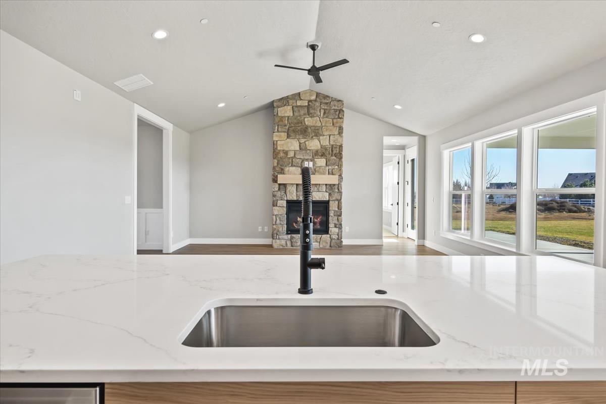 15319 Rhodes Court Caldwell, ID 83607 - Photo 14 of 36