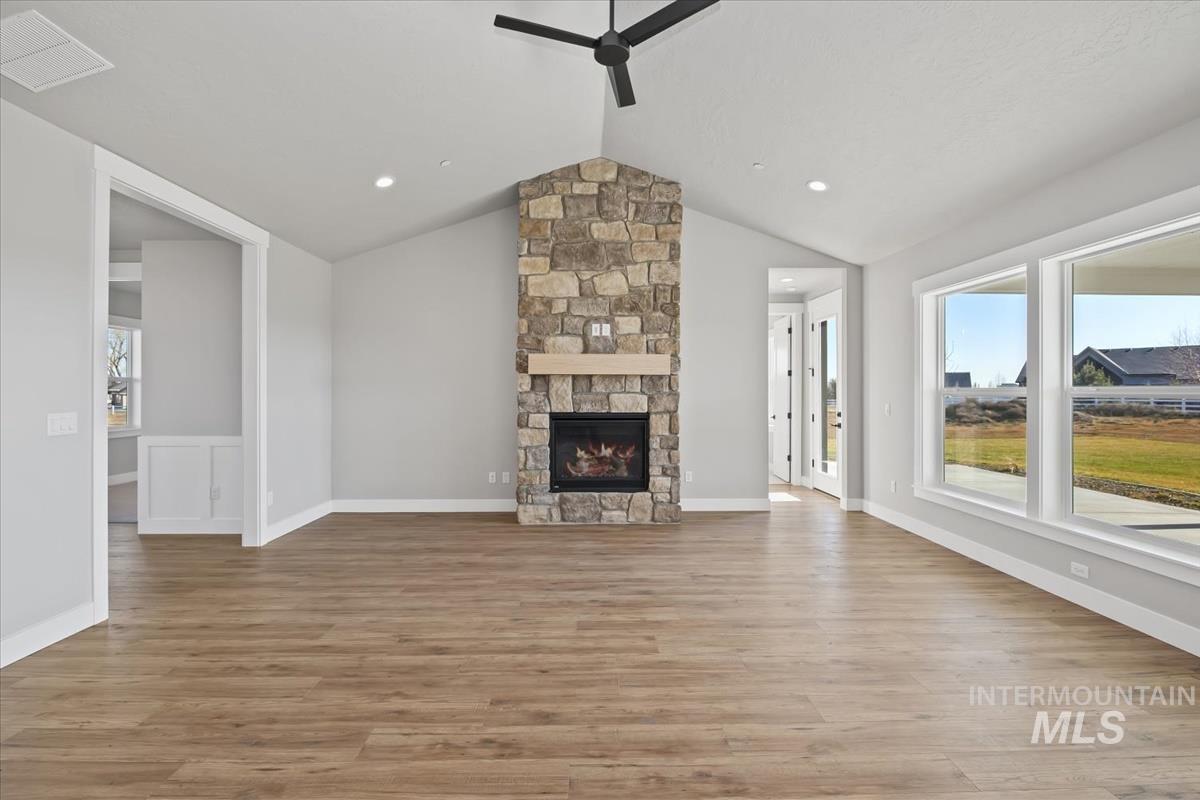 15319 Rhodes Court Caldwell, ID 83607 - Photo 5 of 36