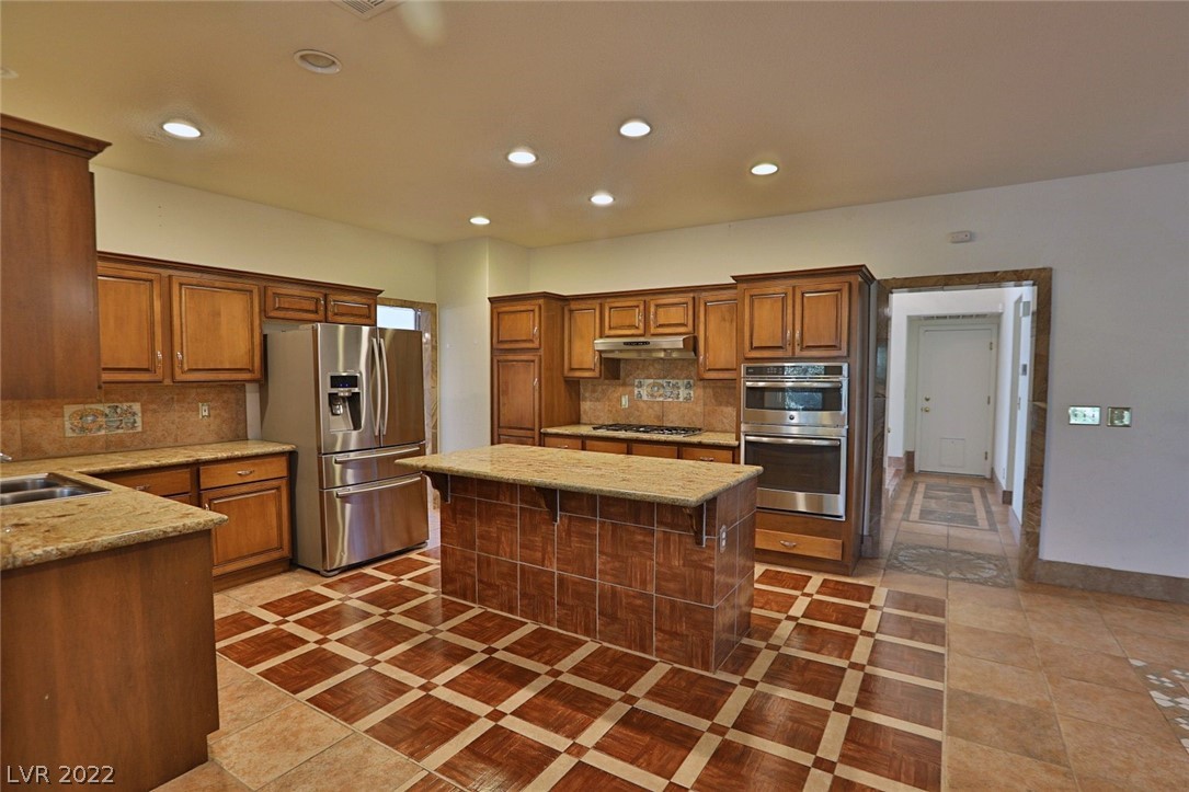 884 East Robindale Road Las Vegas, NV 89123 - Photo 13 of 44