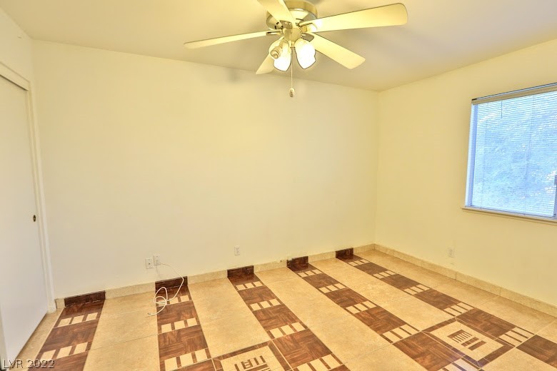 884 East Robindale Road Las Vegas, NV 89123 - Photo 34 of 44