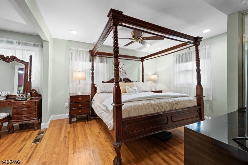 13 Fishel Road Edison, NJ 08820 - Photo 11 of 29