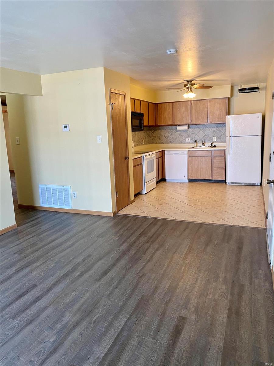 12122 Natural Bridge Road, Unit K Bridgeton, MO 63044 - Photo 3 of 41 Gallery Image 3