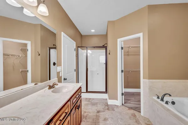 $2,450 | 62 Tantallon Drive, Ocean Springs, MS 39564