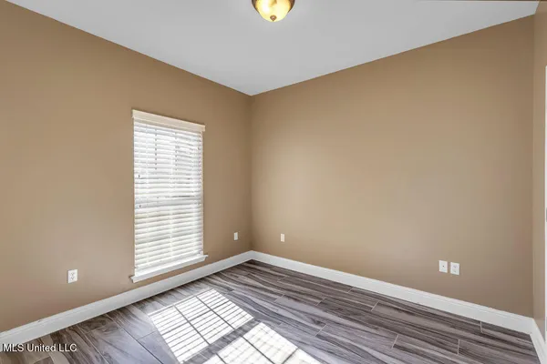 $2,450 | 62 Tantallon Drive, Ocean Springs, MS 39564