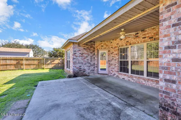 $2,450 | 62 Tantallon Drive, Ocean Springs, MS 39564