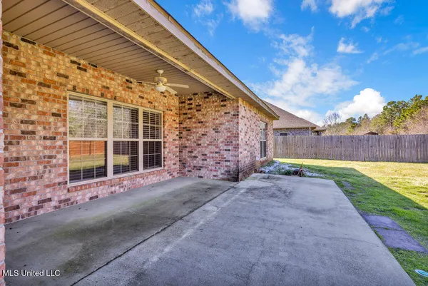 $2,450 | 62 Tantallon Drive, Ocean Springs, MS 39564