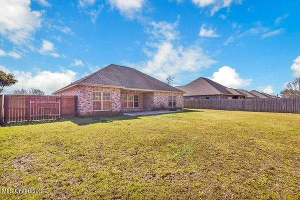 $2,450 | 62 Tantallon Drive, Ocean Springs, MS 39564