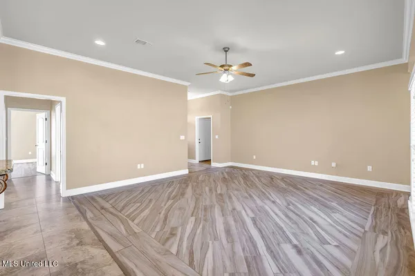 $2,450 | 62 Tantallon Drive, Ocean Springs, MS 39564