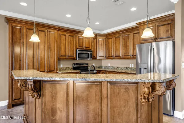 $2,450 | 62 Tantallon Drive, Ocean Springs, MS 39564