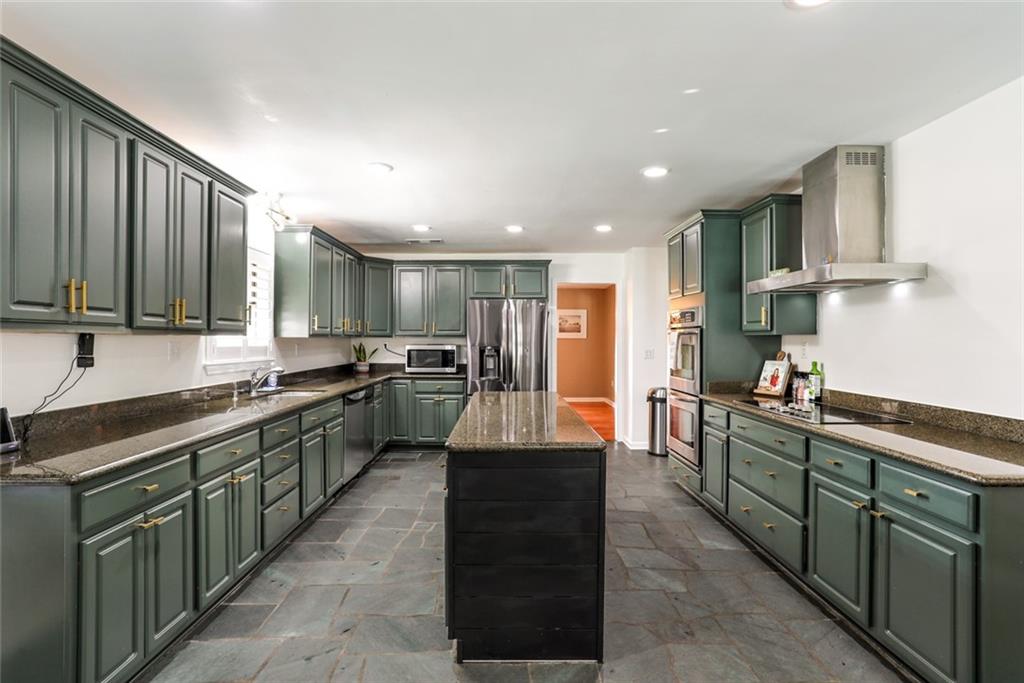 112 Rue D Azur Slidell, LA 70461 - Photo 8 of 28 Gallery Image 8