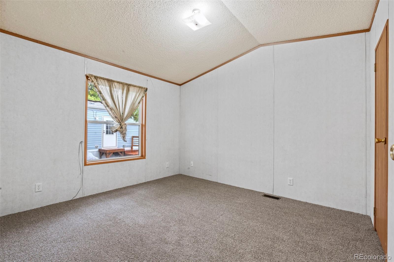75 West 4th Avenue Golden, CO 80401 - Photo 13 of 15 an empty room with windows and closet