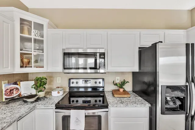 $350,000 | 937 South Zelta Court, Wichita, KS 67207