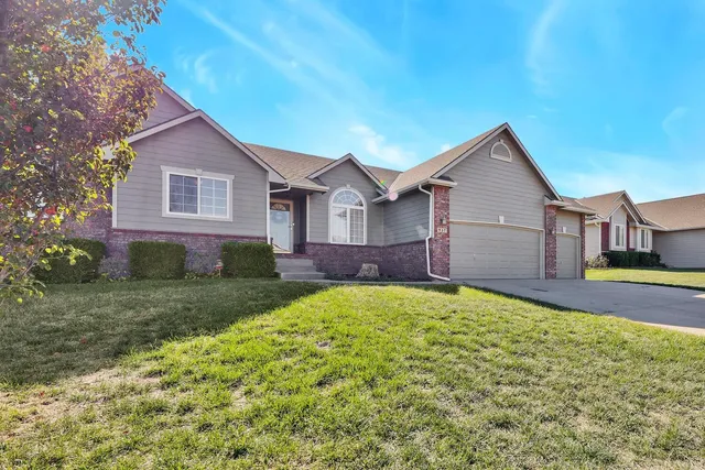 $350,000 | 937 South Zelta Court, Wichita, KS 67207