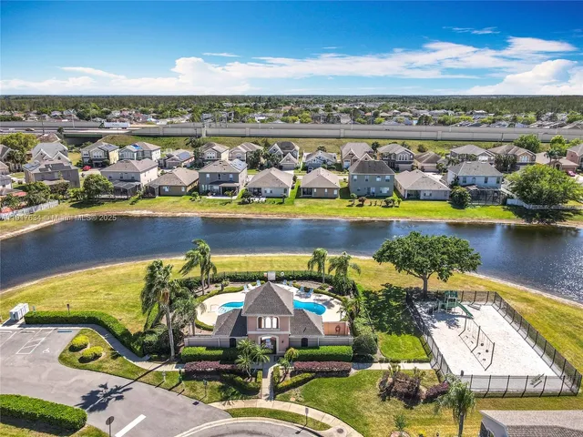 $4,200 | 13430 Meadow Bay Loop, Orlando, FL 32824