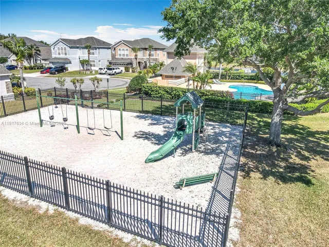 $4,200 | 13430 Meadow Bay Loop, Orlando, FL 32824