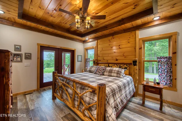 $599,000 | 305 Griffin Lane, Allardt, TN 38504