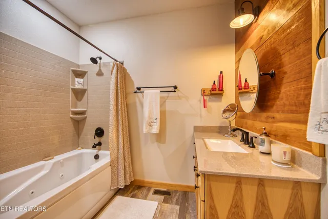 $599,000 | 305 Griffin Lane, Allardt, TN 38504