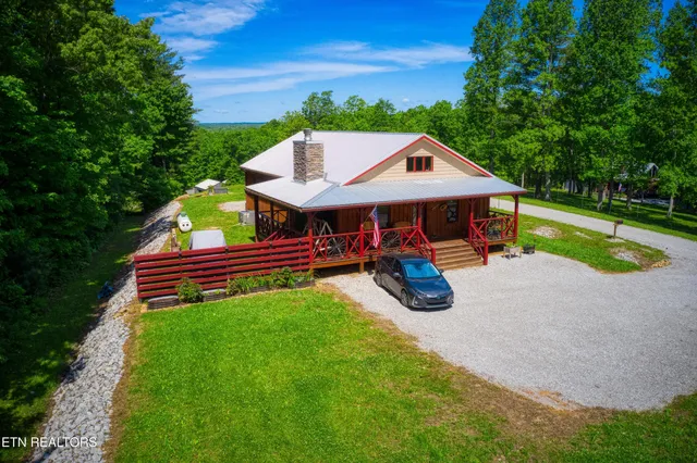 $599,000 | 305 Griffin Lane, Allardt, TN 38504
