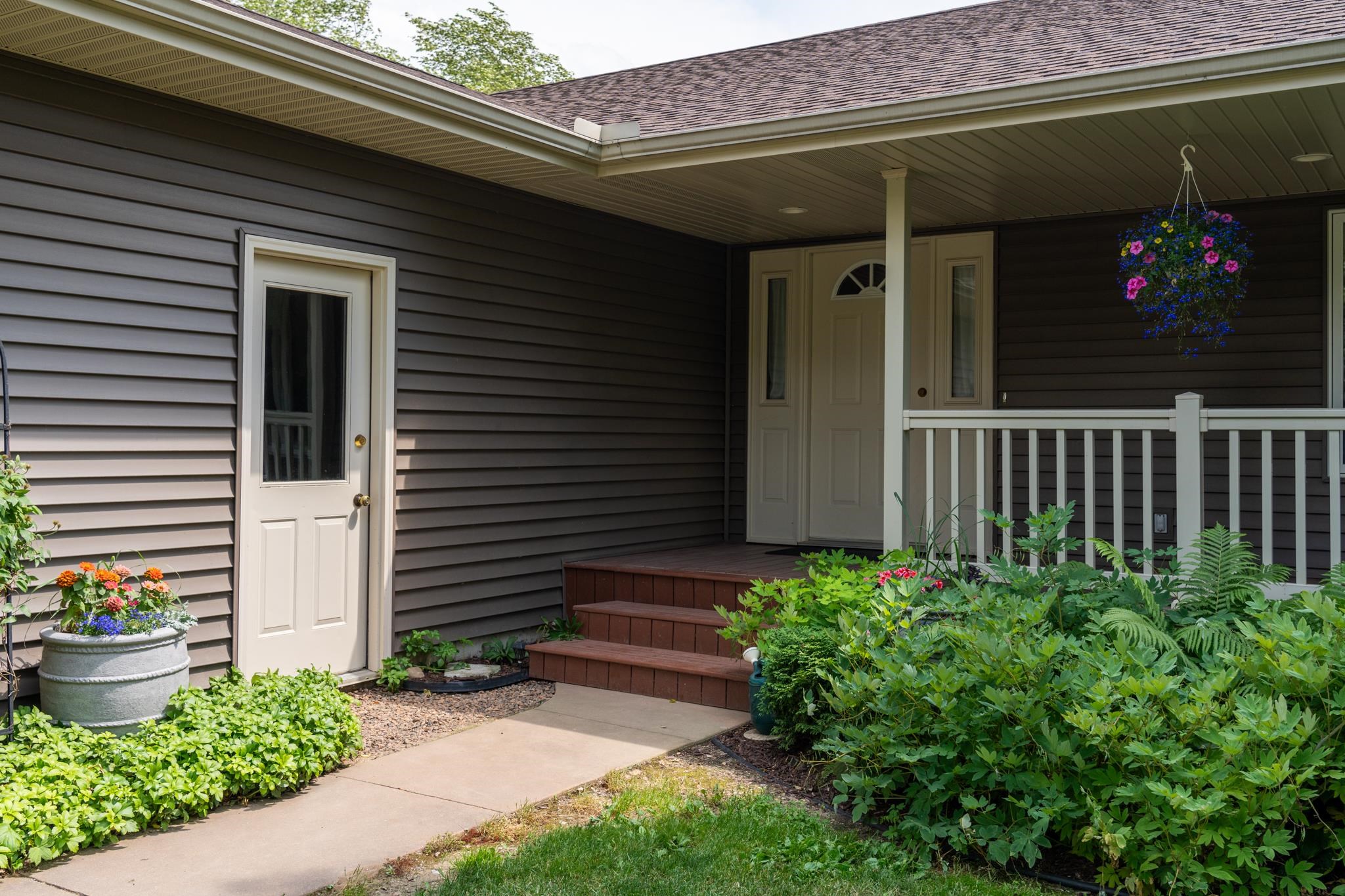 262 East Wing Road Mount Pleasant, MI 48858 - Photo 5 of 67