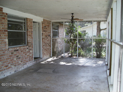 6974 Gatorbone Road Keystone Heights, FL 32656 - Photo 13 of 19 screen porch
