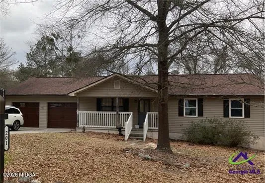 $199,900 | 201 Custer Drive, Warner Robins, GA 31093