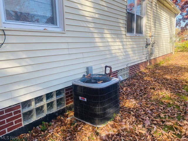 11250 Exeter Road Garfield Heights, OH 44125 - Photo 10 of 28