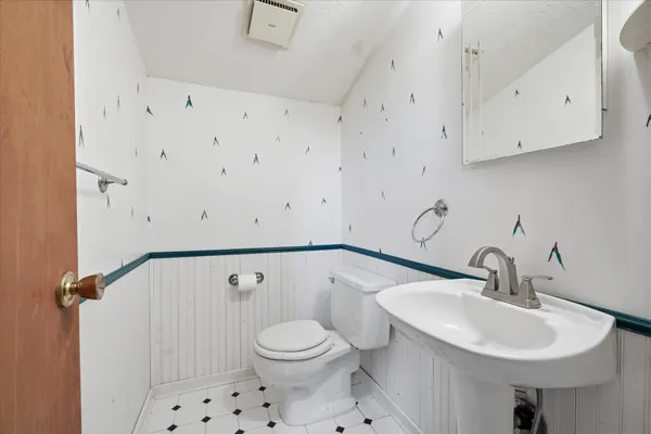 $415,000 | 1305 Spruce Place, Mound, MN 55364