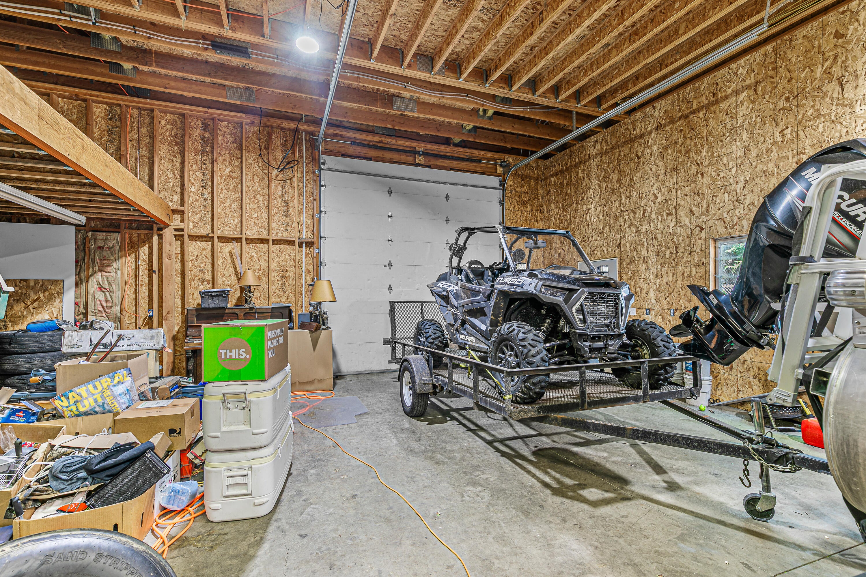 2631 Delta Waters Road Medford, OR 97504 - Photo 7 of 33 9R9A7240