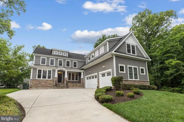 $2,749,000 | 6619 Byrnes Drive, McLean, VA 22101