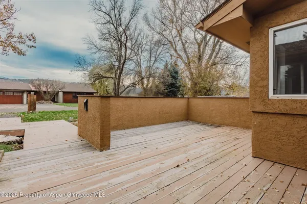 a view of backyard space
