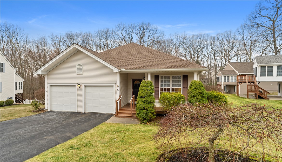19 Rimwood Drive Smithfield, RI 02917 - Photo 2 of 41