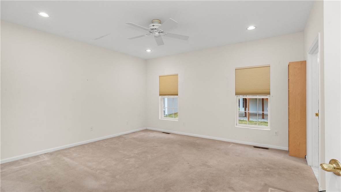 19 Rimwood Drive Smithfield, RI 02917 - Photo 23 of 41