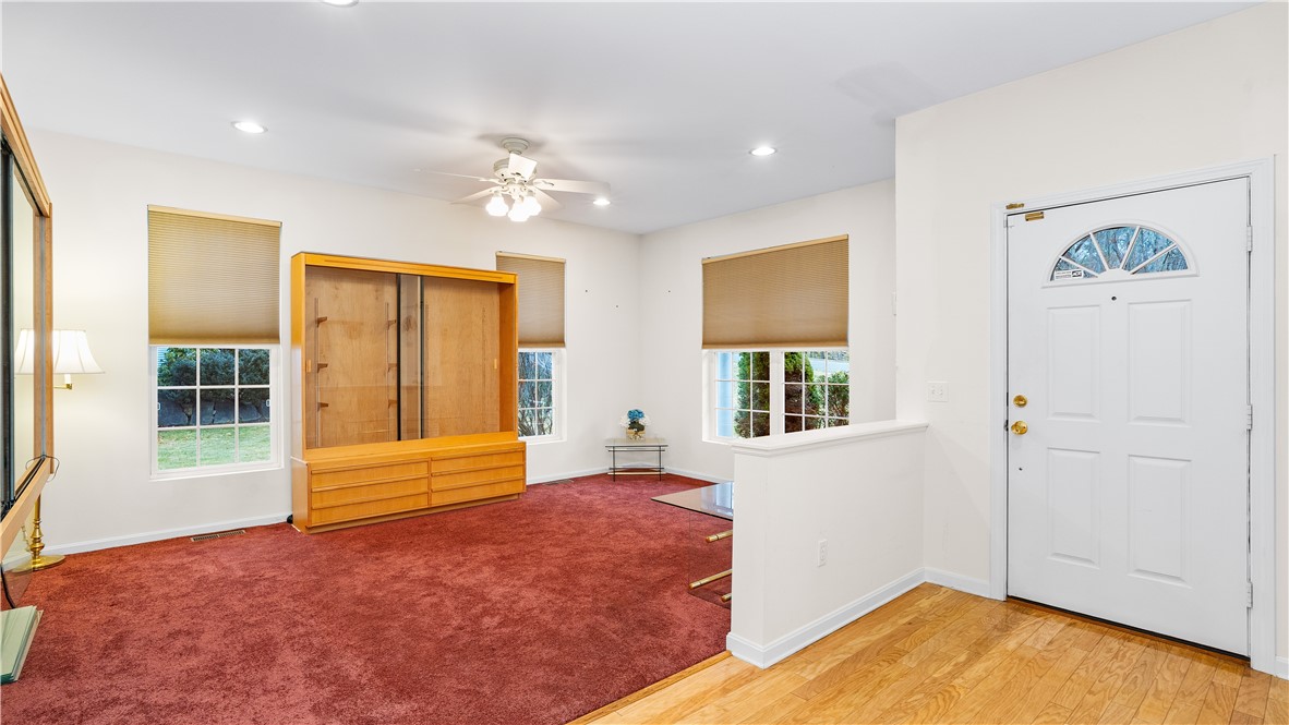 19 Rimwood Drive Smithfield, RI 02917 - Photo 4 of 41