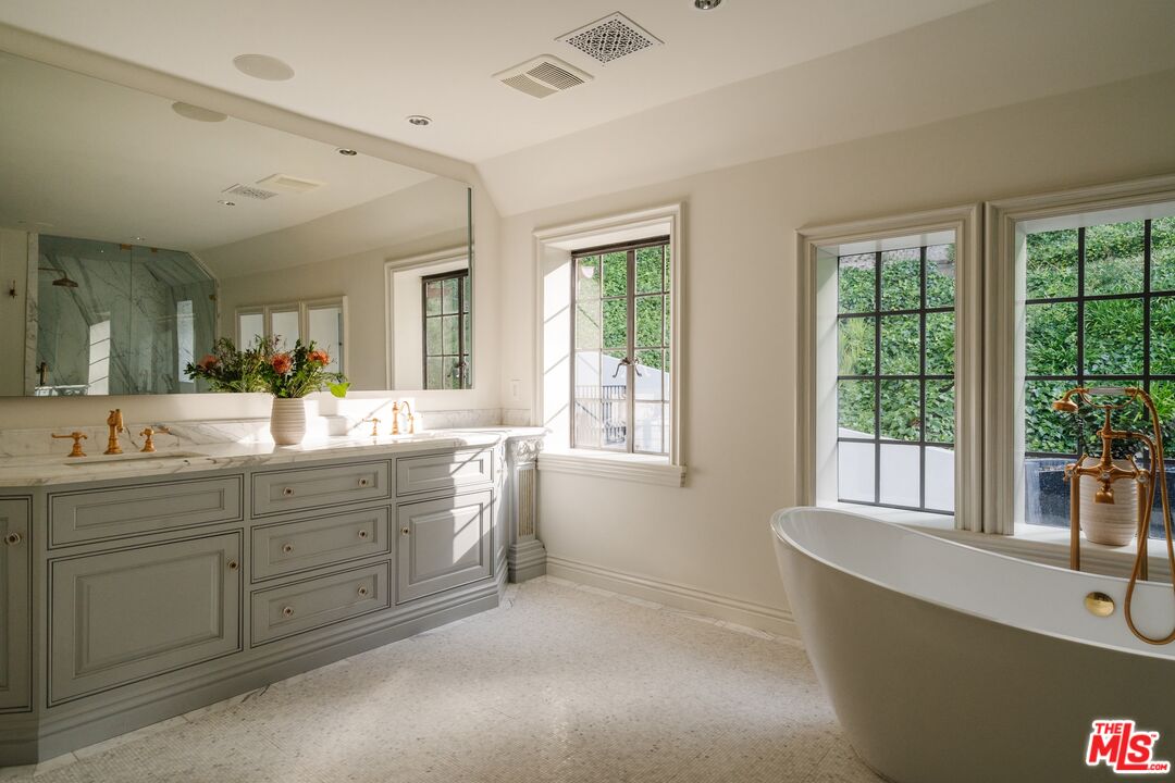 10950 Bellagio Road Los Angeles, CA 90077 - Photo 44 of 55