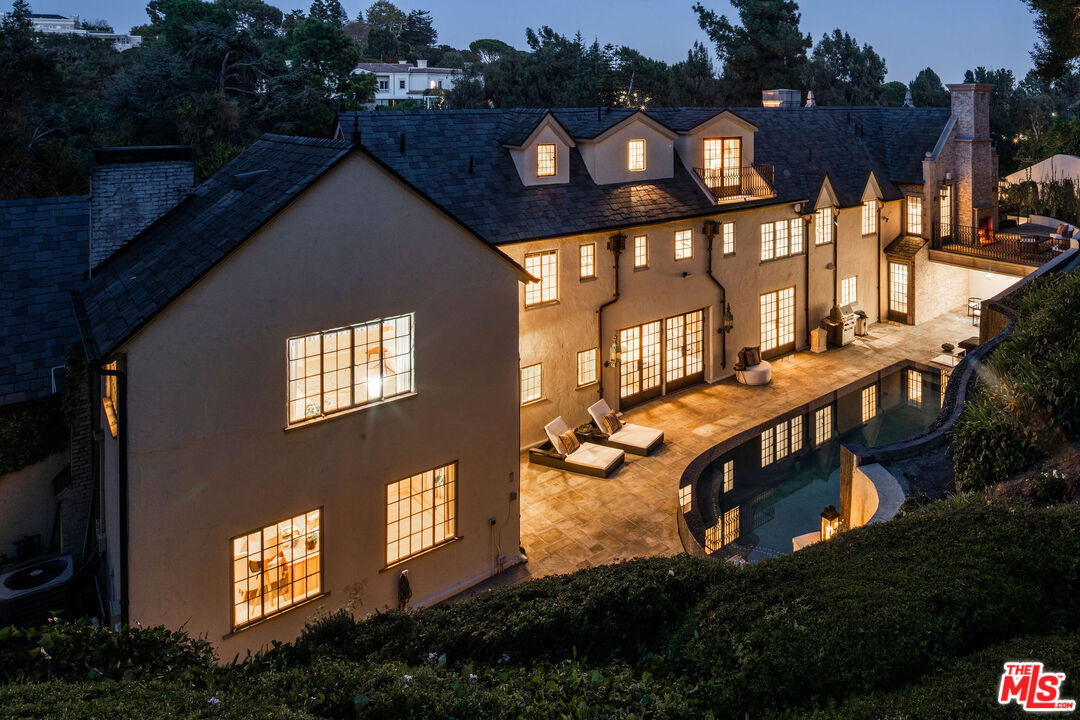 10950 Bellagio Road Los Angeles, CA 90077 - Photo 5 of 55