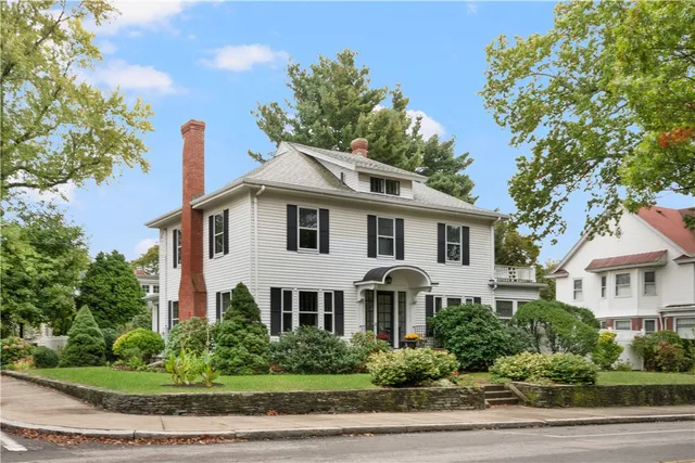 $865,000 | 640 East Avenue, Pawtucket, RI 02860
