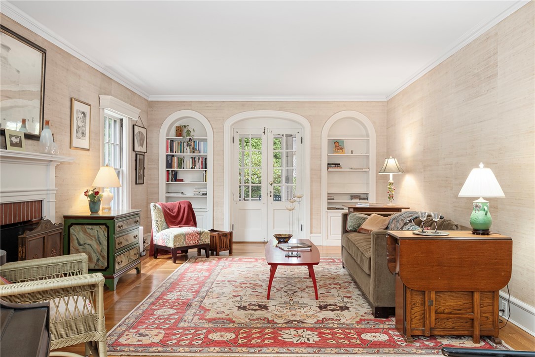 640 East Avenue Pawtucket, RI 02860 - Photo 11 of 50