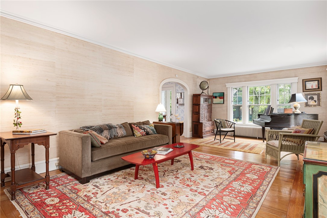 640 East Avenue Pawtucket, RI 02860 - Photo 14 of 50