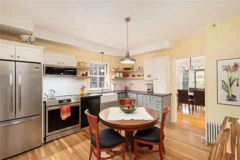 $895,000 | 640 East Avenue, Pawtucket, RI 02860