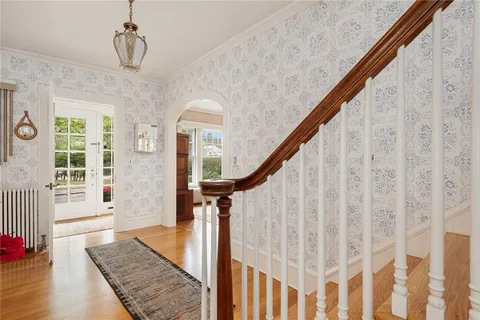 $895,000 | 640 East Avenue, Pawtucket, RI 02860