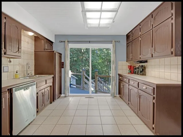 $319,000 | 1411 Woodlawn Drive, Warrensburg, MO 64093