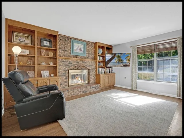 $319,000 | 1411 Woodlawn Drive, Warrensburg, MO 64093