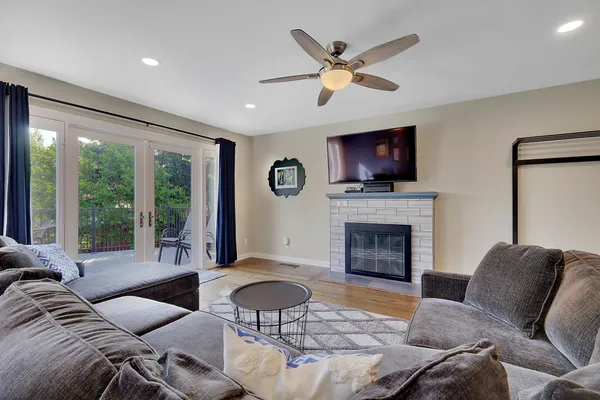 $735,000 | 1608 Los Molinos Way, Sacramento, CA 95864