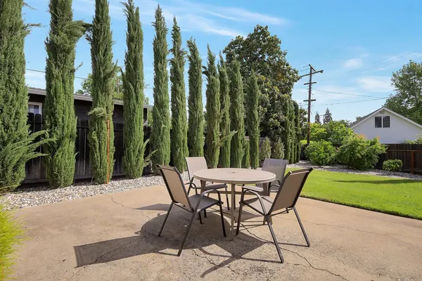 $735,000 | 1608 Los Molinos Way, Sacramento, CA 95864