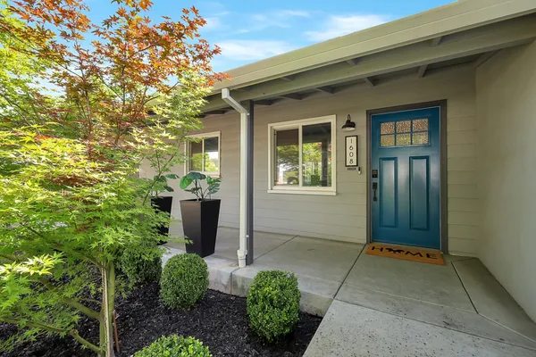 $735,000 | 1608 Los Molinos Way, Sacramento, CA 95864